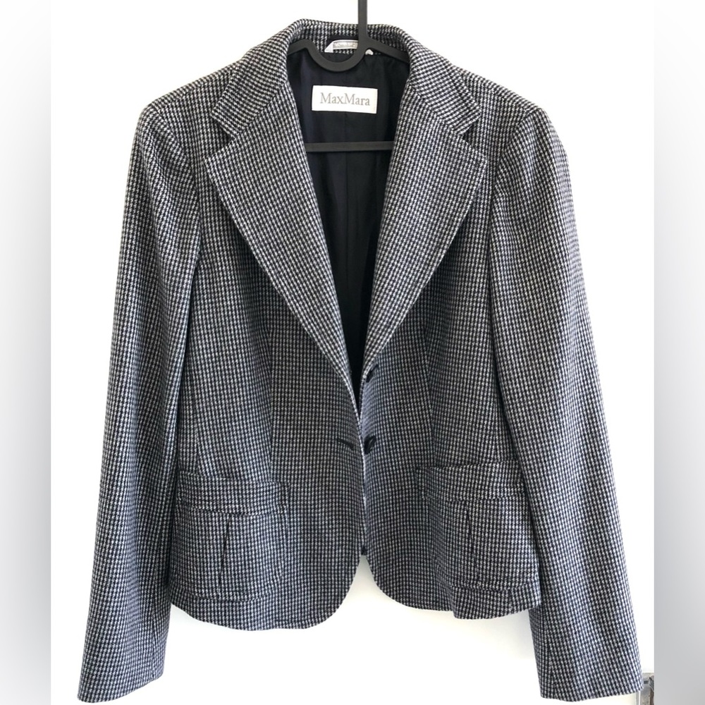 MaxMara Black and White Houndstooth Blazer